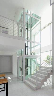 Facade Lift